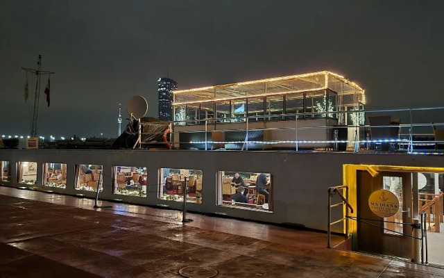 MS DIANA - Nava de croaziera pe Dunare