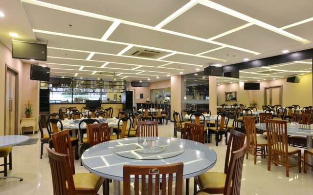 ZEN Rooms Basic Near Sunter Mall