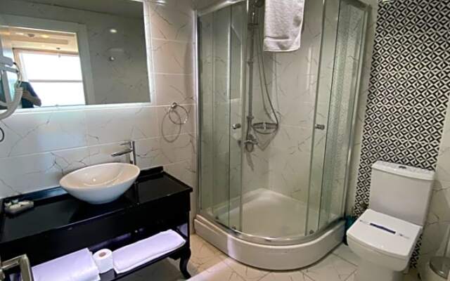 Alarga Premier Otel