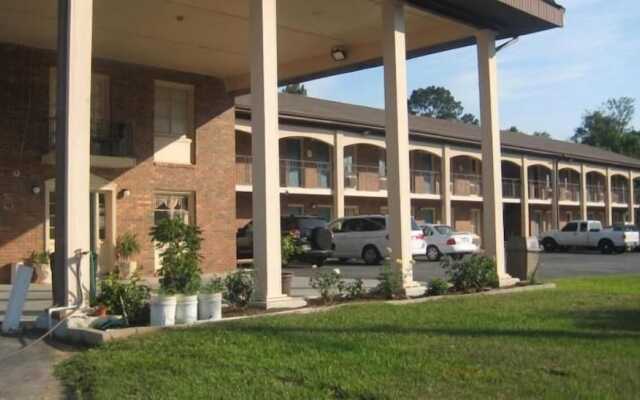 Scottish Inn & Suites