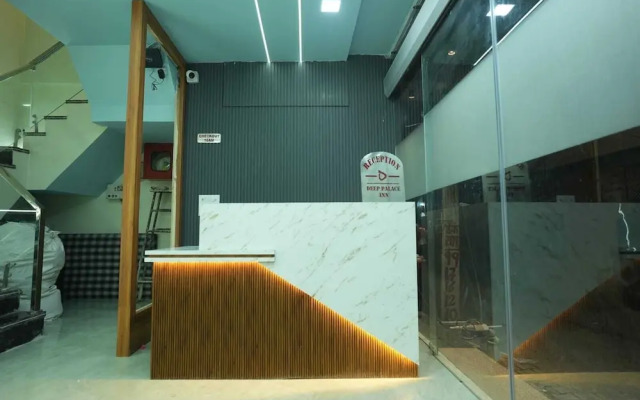 Deep Palace Inn