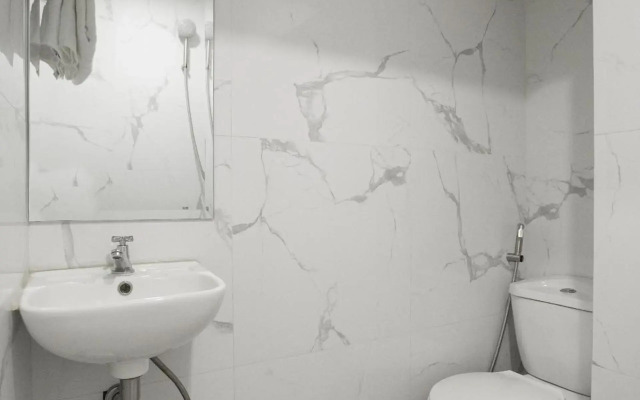 OYO 675 Circuit Hostel