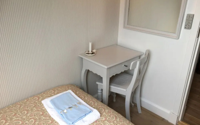 Askø Mejeri - Bed and Breakfast