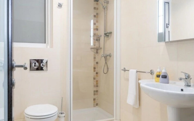 Harbour Views Gozitan Villa + Shared Pool