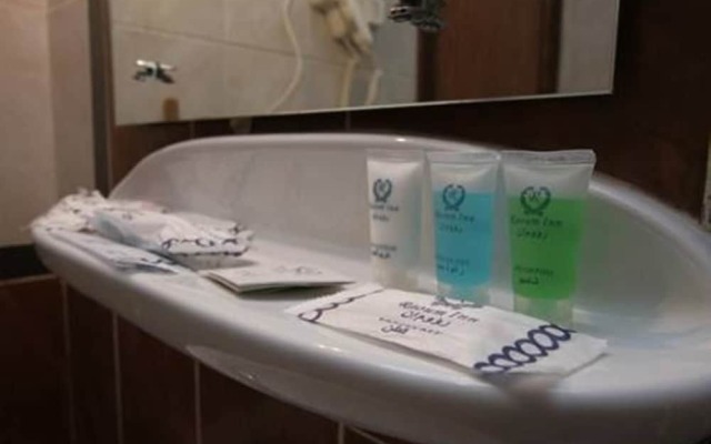 Raoum Inn Arar