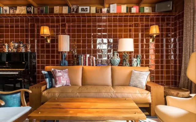 Brach Madrid - Evok Collection