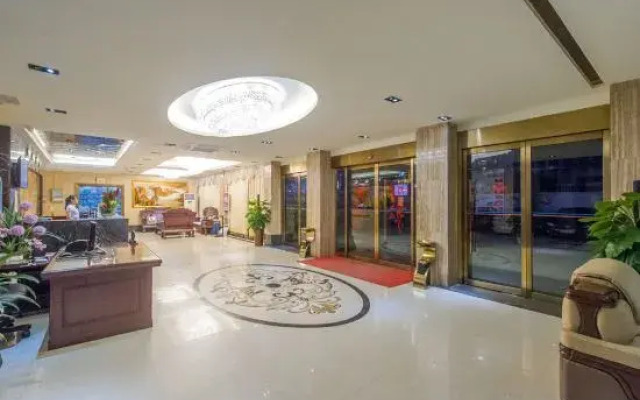 Junlin Hotel (Yangshuo West Street Central Plaza Branch)