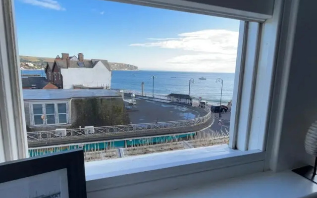 Apartment - Centre of Swanage Stunning Sea Views