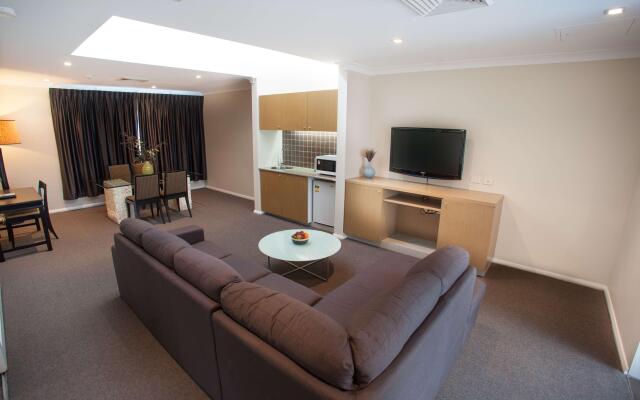 Ramada Hotel & Suites Sydney Cabramatta