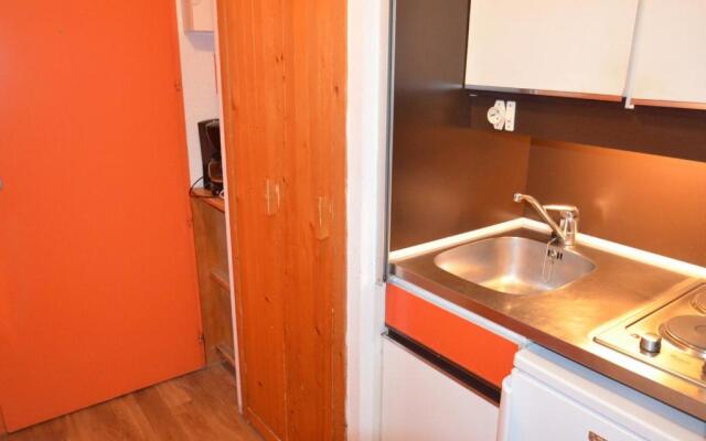 Appartement Les Menuires, 1 pièce, 2 personnes - FR-1-452-221