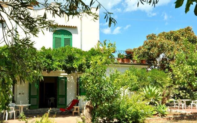 Seafront Apartments Gardenhouse