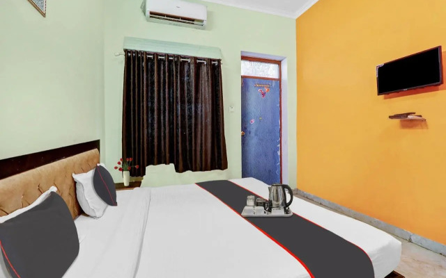 Collection O 70329 The Dev Hotel