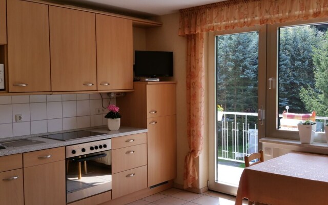 Beautiful Apartment in Lirstal Near Forest