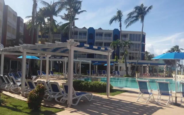 Club Tropical