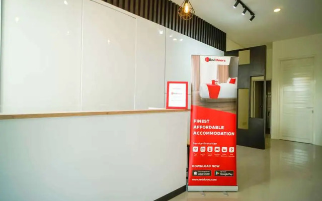 RedDoorz @ Bukit Palma Surabaya