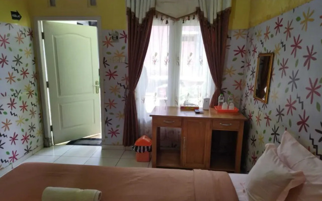 Wimbo Hotel Borobudur