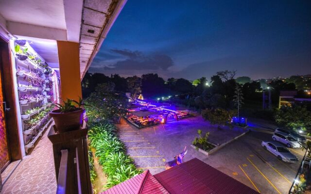 African Tribe Hotel
