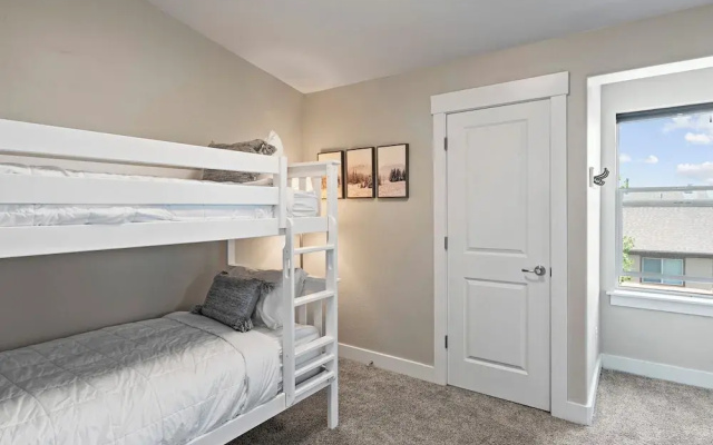 Bear Hollow Village by All Seasons Resort Lodging