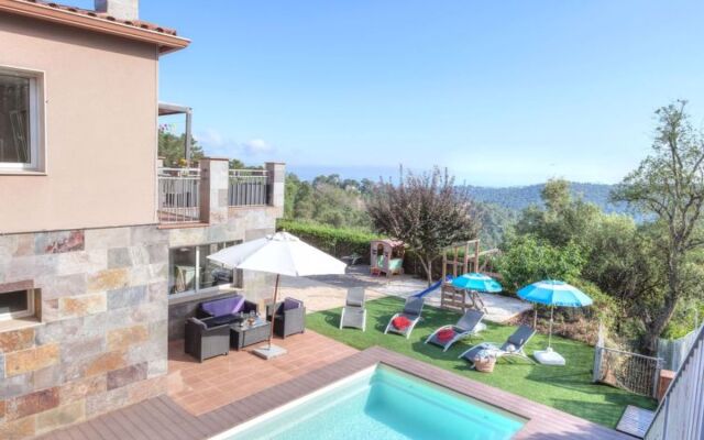 House Atenea Lloret de Mar