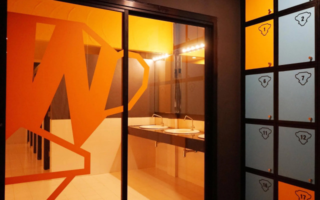 Monkey Dive Hostel Khaolak