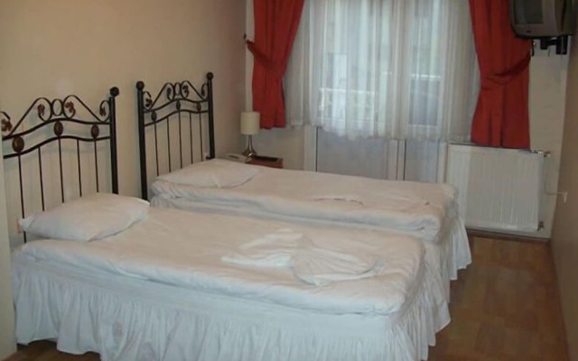 Aquarium Hotel