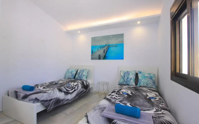 Modern Beach Penthouse