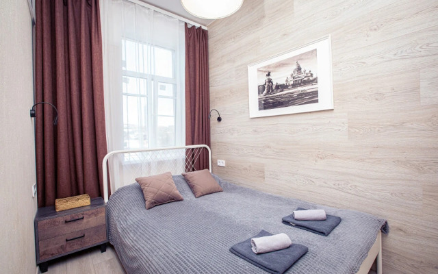 Floris на Коломенской 7