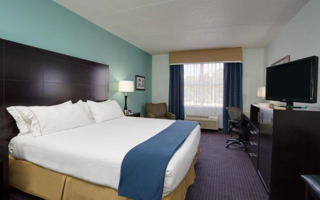 Holiday Inn Express Suites Plant City by IHG