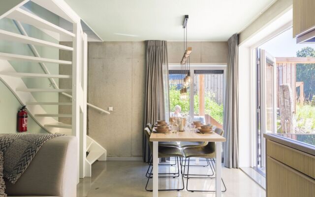 Luxurious Lodge With two Bathrooms, Only 200m From the Beach