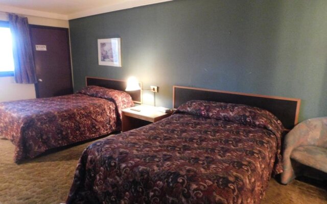 The Lakeview Inn