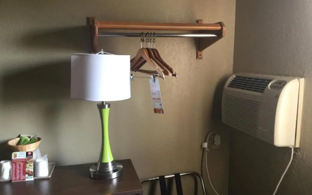 Super 8 Youngstown/Austintown