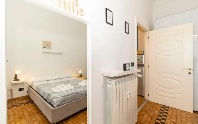 BOOK NOW! Apt x4 a few steps from Valentino's Park