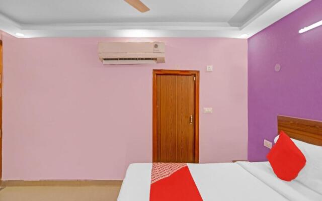 OYO 85984 Hotel Happy Spring