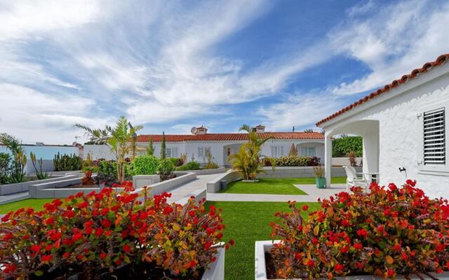 Bungalows Adonis