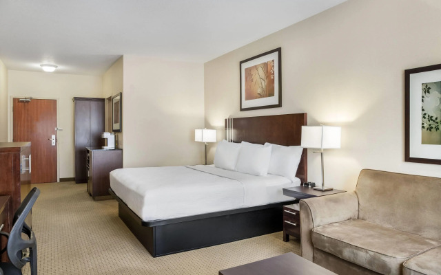 Ramada by Wyndham Lac La Biche