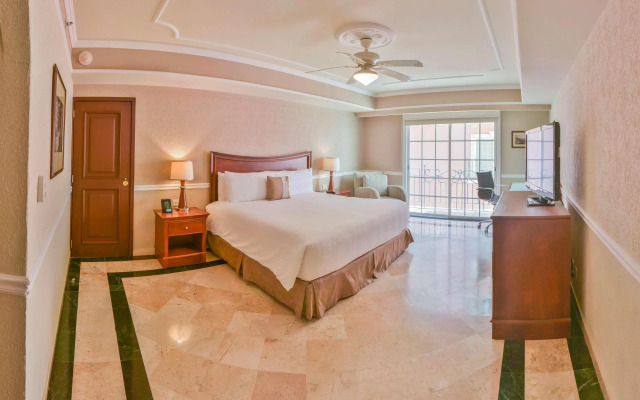 Villa Mercedes Merida, Curio Collection by Hilton