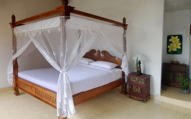 KARANG SARI Guesthouse & Restaurant