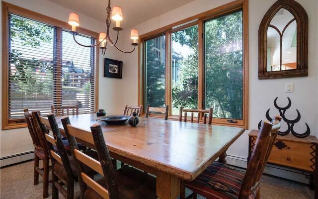 Evergreen Townhome #1