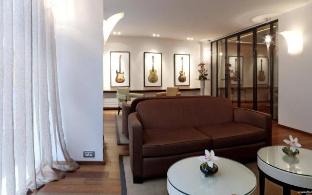 Hotel Le Colisee
