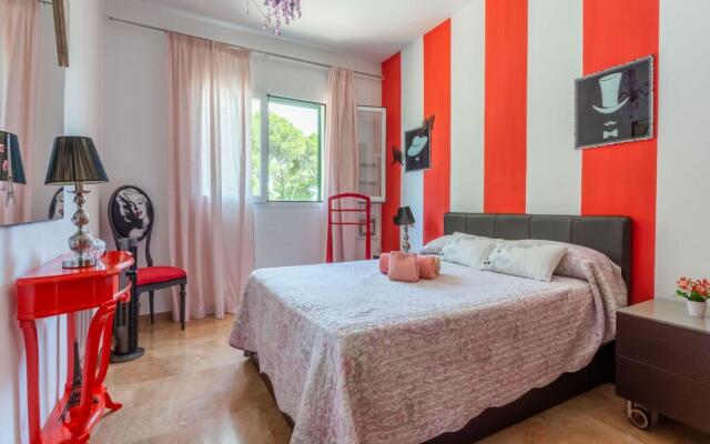 Villa in Tolleric With Private Pool