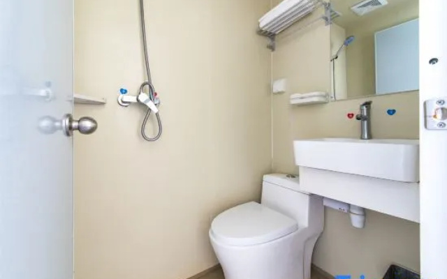 Hairong Business Hotel – Bathroom – Yancheng