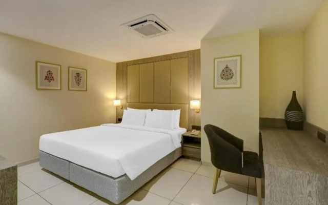 Sunday Hotel Vadodara