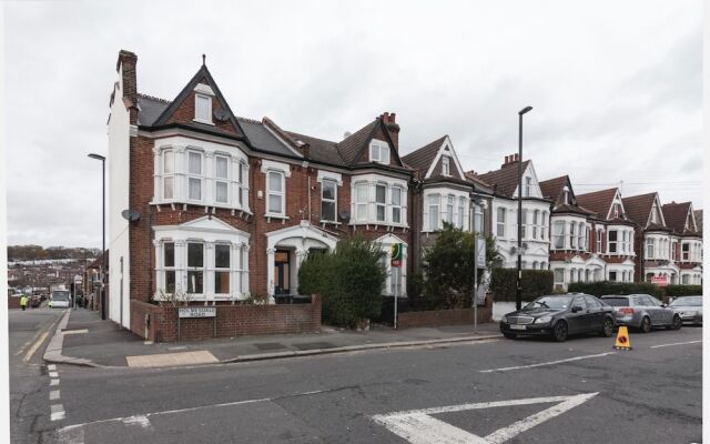 Inviting 1-bed Apartment in London