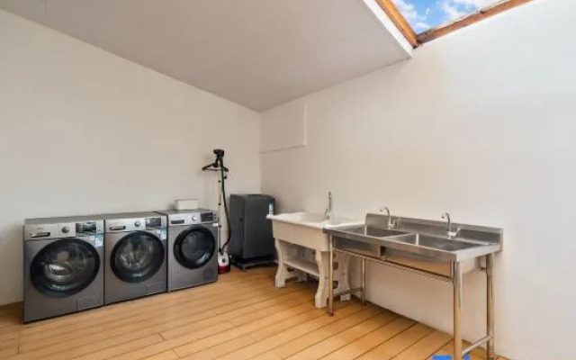 Ruyueheju Villa(Yangshuo Yulonghe Eternal Love Store)