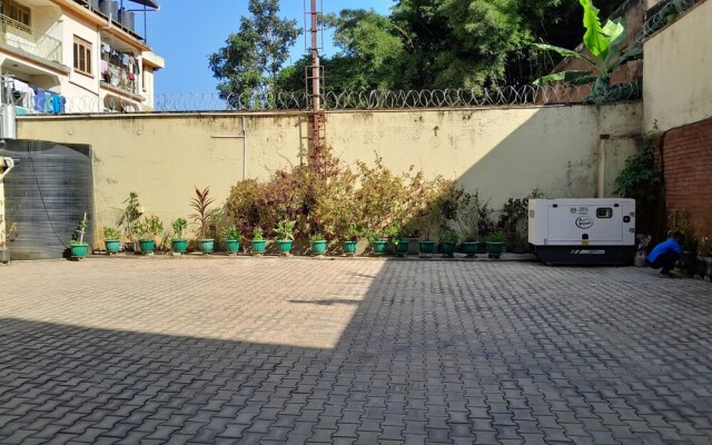Blue Star Apartments