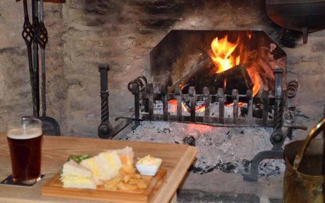 Old Swan Inn Lechlade