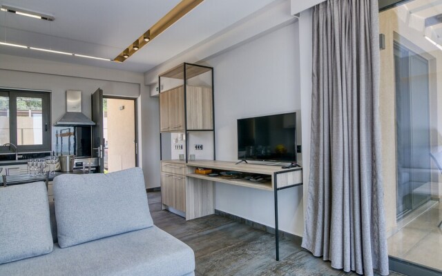 Serenity Suites Sea View 3