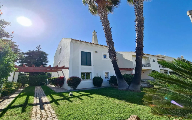 Vila Castro, Cleverdetails CD239