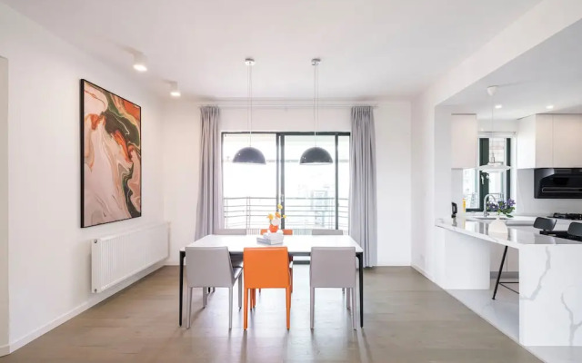 Tyms 3BR 2BA Apt Novel Garden Metro