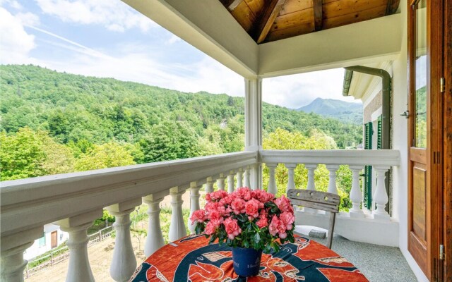 Stunning Apartment in Loco di Rovegno With Wifi